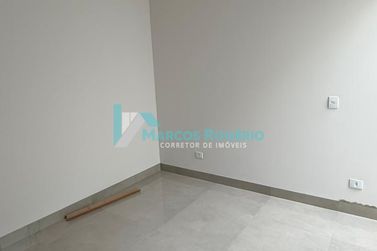 Casa &agrave; venda - 110m&sup2; - Jardim Cima