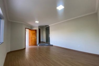 Casa &agrave; venda - 218m&sup2; - ZONA I-A