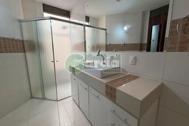 Casa para alugar - 525m&sup2; - Zona I