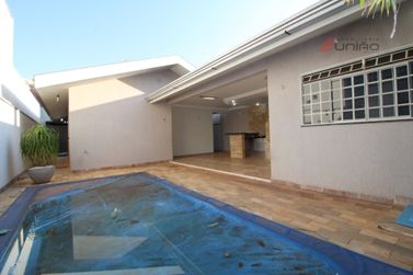 Casa para alugar - 160m&sup2; - Parque Bandeirantes