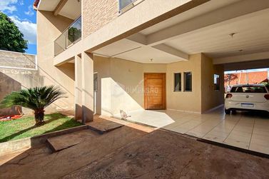 Casa &agrave; venda - 224m&sup2; - Parque do Lago