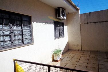 Casa &agrave; venda - 130m&sup2; - Zona 3