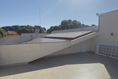 Casa &agrave; venda - 240m&sup2; - Parque Alto da Paran&aacute;