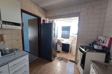 Apartamento &agrave; venda - 74m&sup2; - Zona I