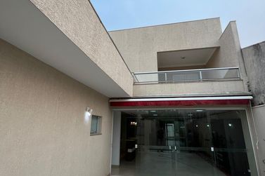 Sobrado &agrave; venda - 262m&sup2; - Zona II