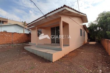 Casa &agrave; venda - 200m&sup2; - JARDIM SANTA MARIA