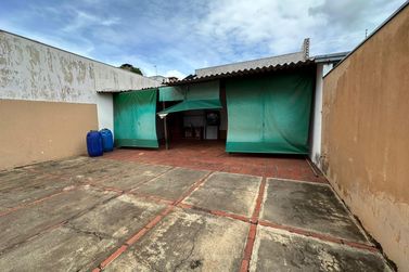 Terreno &agrave; venda - 270m&sup2; - ZONA II
