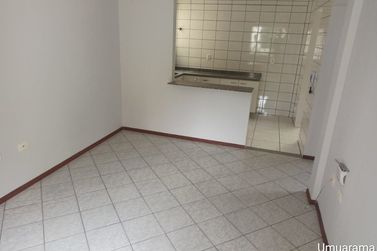 Apartamento &agrave; venda - 58m&sup2; - Zona III