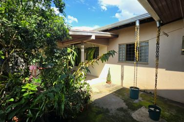 Casa &agrave; venda - 136m&sup2; - ZONA VI