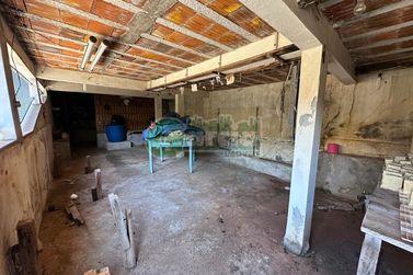 Casa &agrave; venda - 300m&sup2; - Parque San Remo I