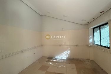 Casa para alugar - 337m&sup2; - Zona I