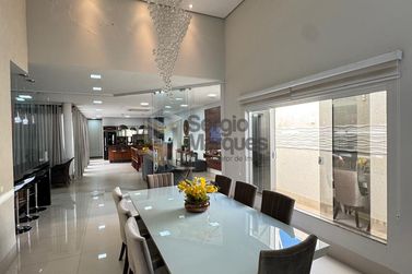 Casa &agrave; venda - 415m&sup2; - Zona V