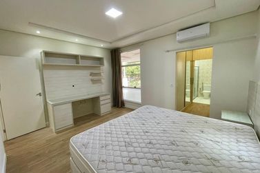 Casa &agrave; venda - 180m&sup2; - JARDIM ALPHAVILE