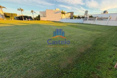 Terreno &agrave; venda - 892m&sup2; - SOLEIL RESIDENCE
