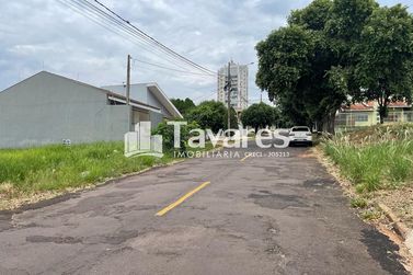 Terreno &agrave; venda - 371m&sup2; - Jardim Floren&ccedil;a