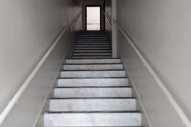 Apartamento para alugar - 350m&sup2; - Zona III