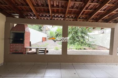 Casa para alugar - 92m&sup2; - Zona 06