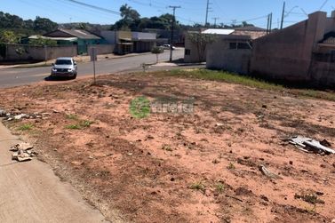 Terreno &agrave; venda - 401m&sup2; - Jardim Verde Vale