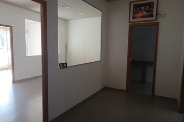 Sal&atilde;o Comercial para alugar - 336m&sup2; - Centro
