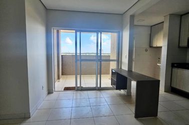 Apartamento &agrave; venda - 86m&sup2; - Zona I-A