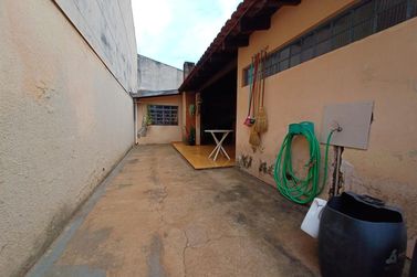 Casa &agrave; venda - 200m&sup2; - Zona III