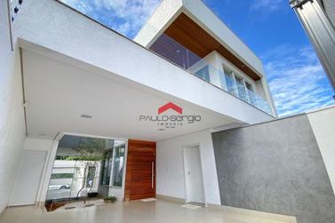 Sobrado &agrave; venda - 260m&sup2; - Parque do Lago