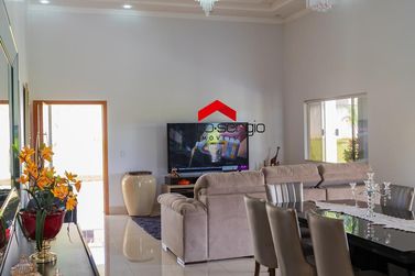 Ch&aacute;cara &agrave; venda - 350m&sup2; - Estrada Jaborandi