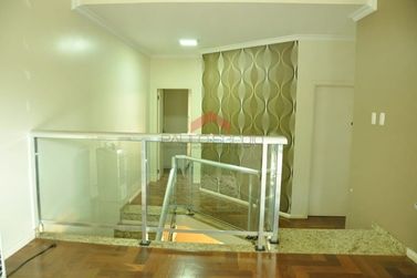 Sobrado &agrave; venda - 218m&sup2; - Zona II