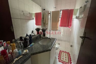 Casa &agrave; venda - 141m&sup2; - ZONA II
