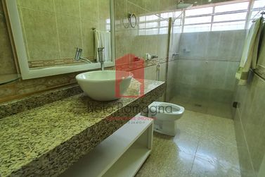 Casa &agrave; venda - 380m&sup2; - Zona I