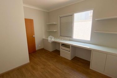Casa &agrave; venda - 219m&sup2; - Condom&iacute;nio Portal das &Aacute;guas