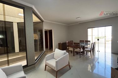 Apartamento para alugar - 120m&sup2; - Jardim Aratimb&oacute;