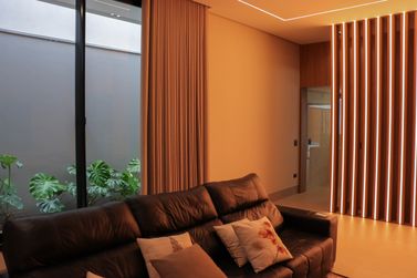 Casa &agrave; venda - 420m&sup2; - Condom&iacute;nio Europark