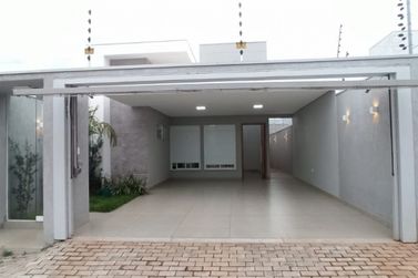 Casa &agrave; venda - 130m&sup2; - Parque Residencial Interlagos
