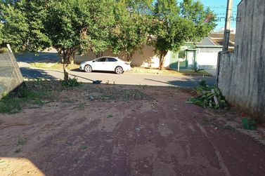 Terreno &agrave; venda - 210m&sup2; - Jardim Oriente