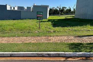 Terreno &agrave; venda - 297m&sup2; - Jardins de Versailles