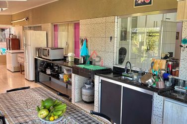 Ch&aacute;cara &agrave; venda - 8811m&sup2; - Conjunto Habitacional Sonho Meu