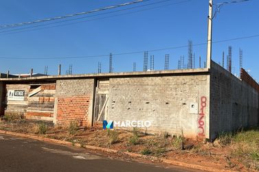 Casa &agrave; venda - 182m&sup2; - Parque Onix