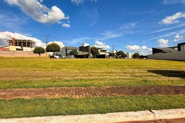 Terreno &agrave; venda - 369m&sup2; - Parque Residencial Interlagos