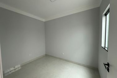 Casa &agrave; venda - 97m&sup2; - ZONA I