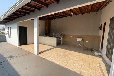 Casa &agrave; venda - 299m&sup2; - Zona IV