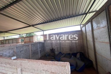 S&iacute;tio &agrave; venda - 167000m&sup2; - Centro