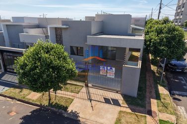 Casa &agrave; venda - 68m&sup2; - JARDIM COLORADO