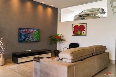 Casa &agrave; venda - 215m&sup2; - Jardim Am&eacute;rica