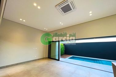 Casa &agrave; venda - 250m&sup2; - Residencial Portal das &Aacute;guas