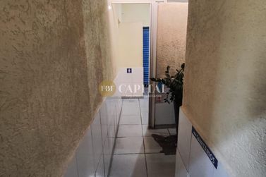 Sala Comercial &agrave; venda - 200m&sup2; - Centro