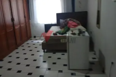 Casa &agrave; venda - ZONA I