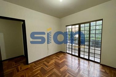 Casa para alugar - 180m&sup2; - Zona I