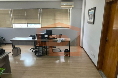 Sala Comercial &agrave; venda - 54m&sup2; - Zona I
