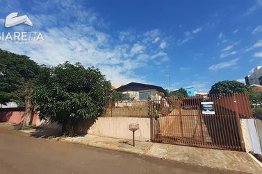 Terreno &agrave; venda - 180m&sup2; - CENTRO